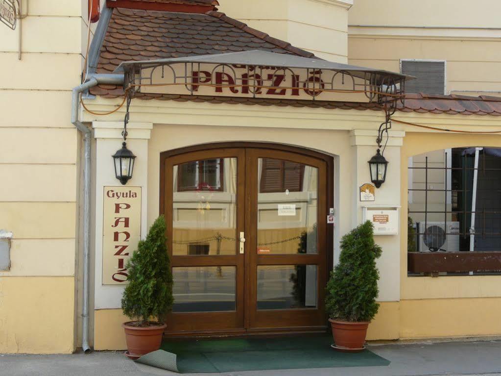 Gyula Panzio Ξενοδοχείο Εξωτερικό φωτογραφία